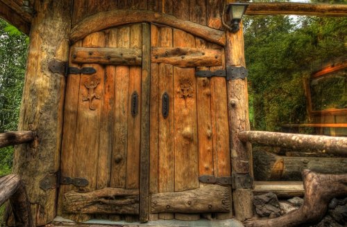 ensign-frodo: voiceofnature: Magic Mountain LodgeThis hotel is located in Huilo Huilo, a Natura
