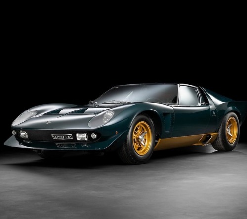 utwo: Lamborghini Miura P400S © kidstone SA Love this car!