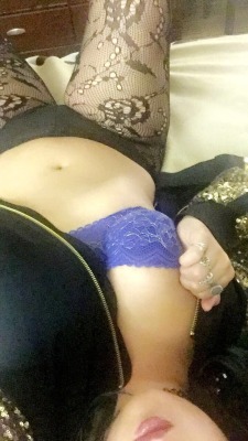 cuckcakecandy:  Currently taking incalls