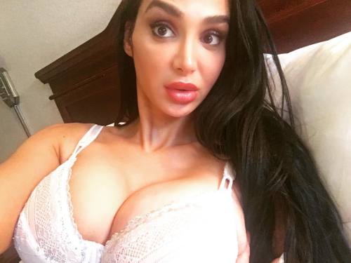 Porn Pics Happy #tittietuesday by amyanderssen5