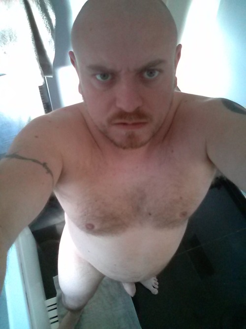 gazmatic80:  Bathtime :-D 