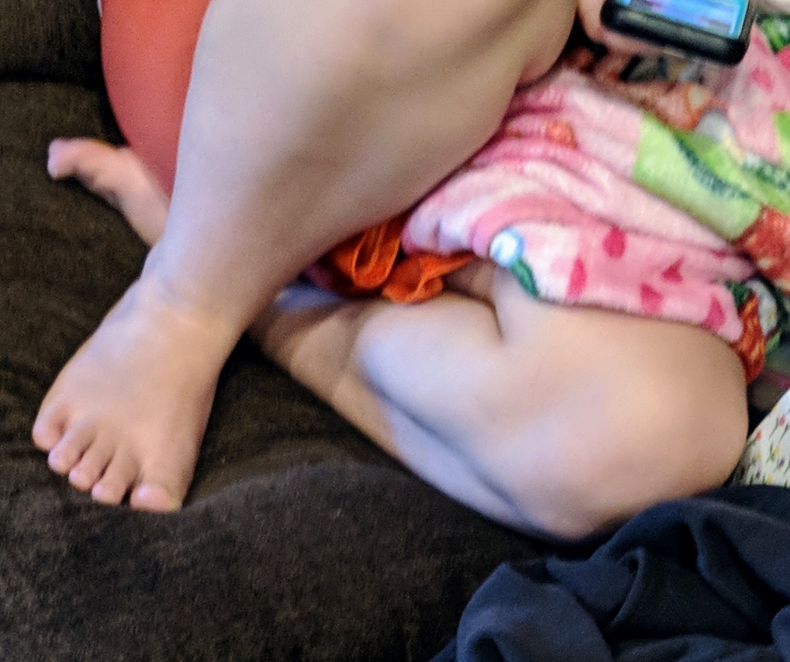 mysexygirlfriendsfeet:  My girlfriends teen daughter just out of the shower this