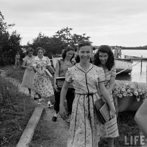 Ten Thousand Islands(Peter Stackpole. 1953)