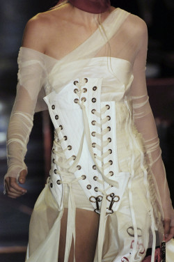 madamecuratrix:  lelaid:  Christian Dior Haute Couture, Spring/Summer 2006  One of my favorite of all haute couture collections. Inspired by the French Revolution. John Galliano brilliantly interprets the blood, violence, and chaos of that time period