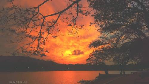 #evening #skyporn #cloudporn #heaven #srilanka #kurunegala #sky (at Lake Round, Kurunegala)