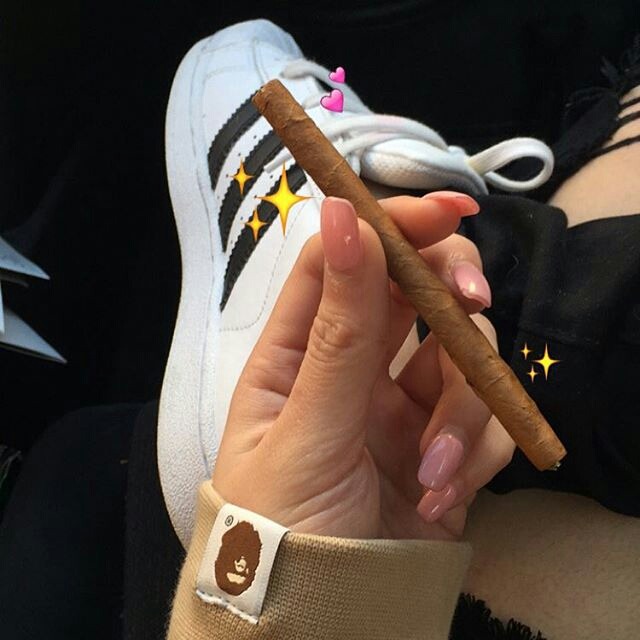 B A D A $ $