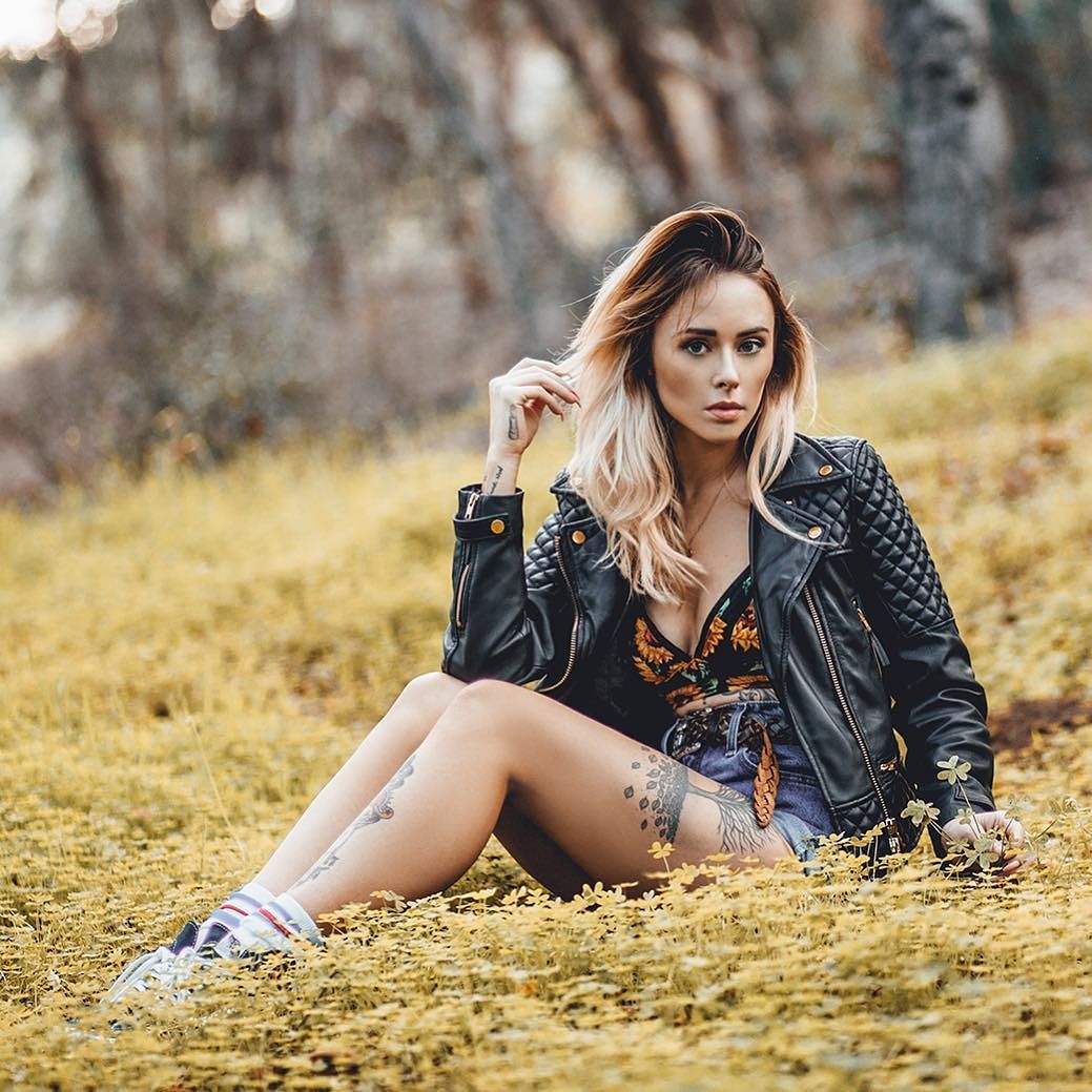 I&rsquo;ve got over 100 photos from this shoot with @raulesprza. ✨ Wouldn&rsquo;t