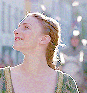 rebeccapearson:

the white queen meme: [1/10] characters - anne nevilleTake care you do not cut the Neville affinity away from yourself. I am the Kingmaker’s daughter, and many in the North only follow you for love of me. They’ll turn against you if they think you shame me. #anne#gif