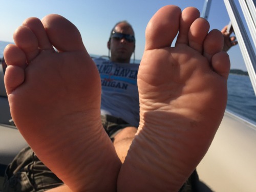 whitesocks78: My favorite part of boating