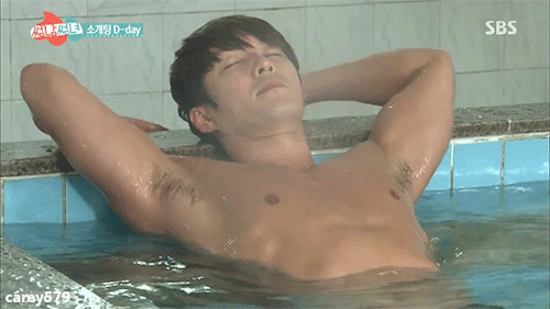 danana389:  korean-15gayjaji:  juyumyn:  mantop10691:  肌肉韓星…沈亨倬 (심형탁)  성공한 오타쿠  하아.. 좋아 진짜 가슴근육 복근 팔근육 존나섹시 젖꼭지도 빨고싶게 생겼다..♡ 자지 맛보고싶어  성공한오타쿸ㅋㅋㅋㅋㅋ