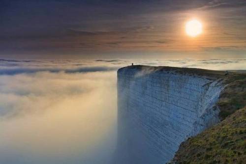 au-rora:sixpenceee:Beachy Head in East Sussex, England. England’s most notorious suicide spot.It’s s