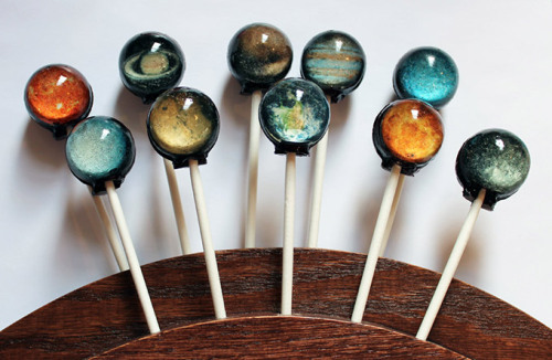 Solar System Hard Candy Lollipops - Güneş Sistemi Lolipoplar by Vintage Confections