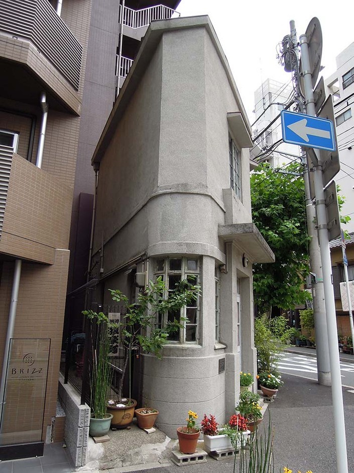 dontrblgme2:  千代田区猿楽町 : 神田猿楽町町会詰所 | Sumally (サマリー)