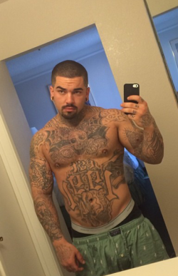 johnny49er:  tapthatguy-x-version:  GSP/C (Guys with Smart Phones / Camera).  Thick &amp; Inked…❤️…Mmhmm!