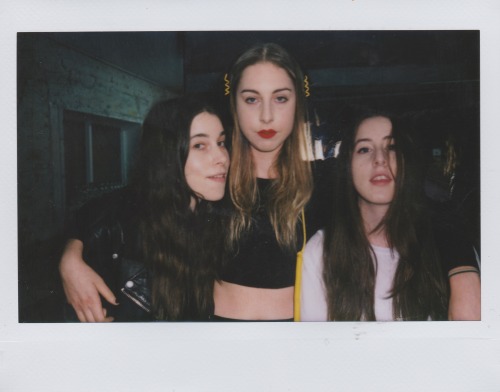 alexanderschipper:Danielle, Este and Alana Haim of HAIM shot by me at stolengirlfriendsclubofficial&