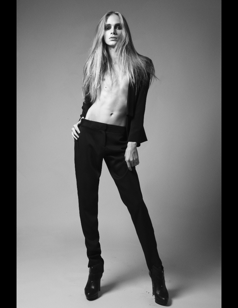 innastar89:  STAV STRASHKO - ELITE MODEL MILANO Source: http://www.elitemodel.it/1/5/3560.web