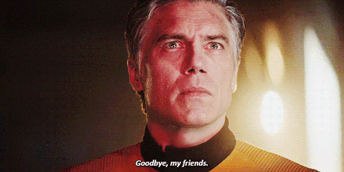 youmissedthewholeshow:Goodbye, Captain Pike.