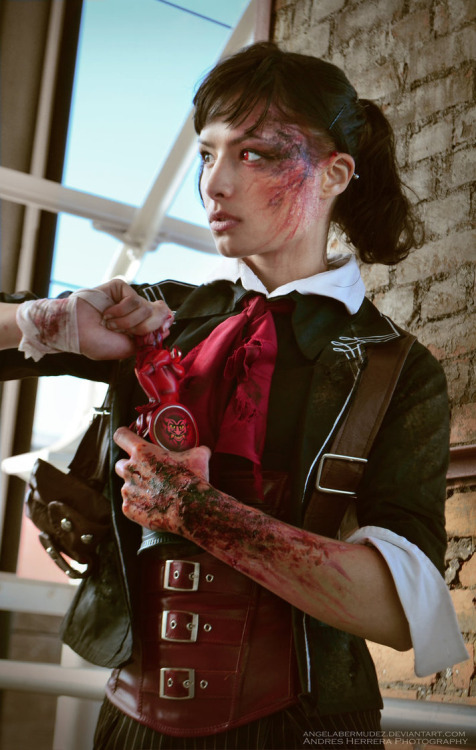 cosplayblog:  Booker DeWitt (genderbent version) from Bioshock Infinite  Cosplayer: Angela Bermúdez [TM / DA / FB / YT]Photographer: Andres Herrera Photography  