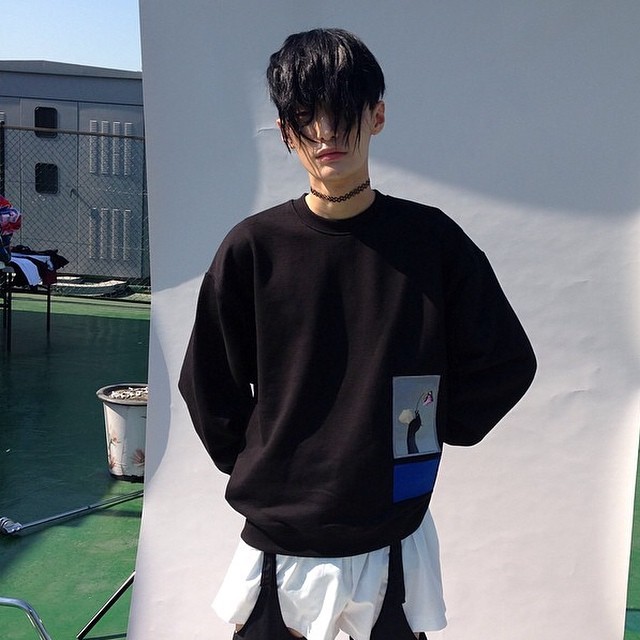 augustbrody:  ️ @augustbrody #koreanmodel #drinkscancode (lookbook14fw에서) 