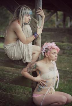 misschelseadeville:  Photographer: Deborah Barcomb Photography Models: Tiffany Ann &amp; Chelsea Deville MUAH: Chelsea Deville https://www.facebook.com/MissChelseaDeville 