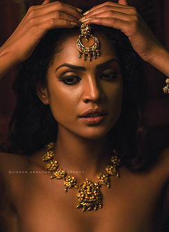 iheartcinema:Shruthi Menon, TV anchor and actress (known for 2004 LGBT Malayalam film Sancharram) *f