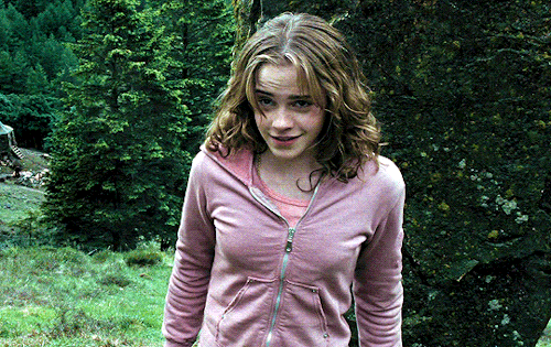 sapphicazzie: filmtv: Emma Watson as Hermione Granger in every “Harry Potter” movie (2