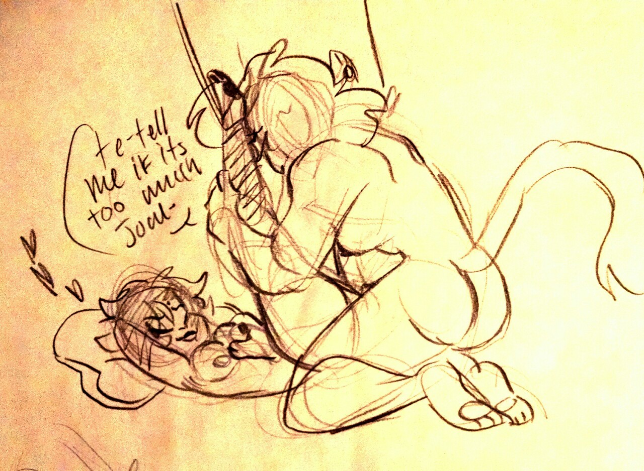 notsafeforroskii:  Fiona and jolene messing around