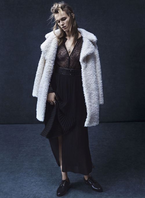 Emma Oak for the September issue of Vogue Turkey
