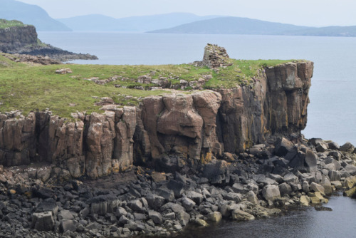 on-misty-mountains:Walk to Loch na h-Airde, where Vikings used to haul their boats in, and view on S