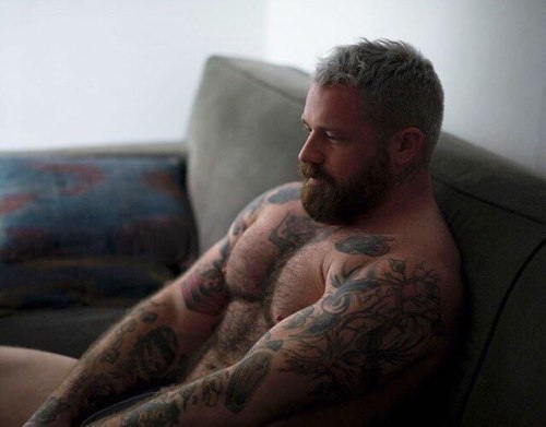 muscular guys, bodybuilders and my states of soul.