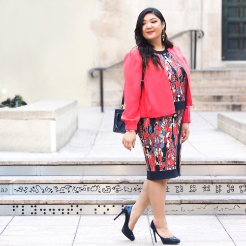 Happy Monday! ☀️ Starting the week off right with this look from @rachel_roy&rsquo;s curvy colle