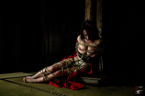 XXX ropesession:  Model : @tykarsRopes & photo