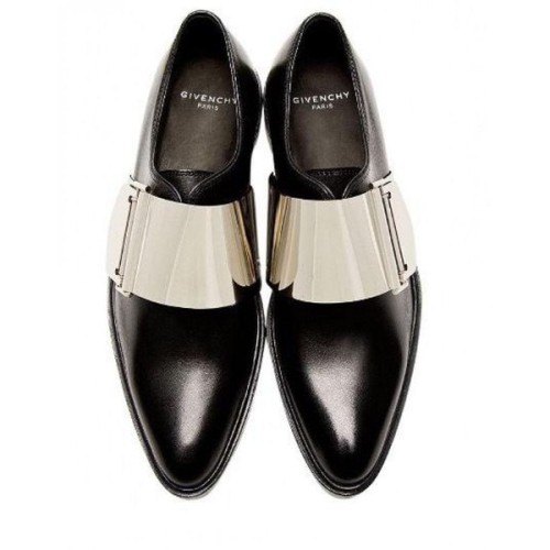 BROGUE SHOE GIVENCHY ❤ liked on Polyvore (see more leather oxfords)