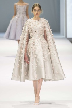 parisfashionhouse:  Ralph and Russo Spring