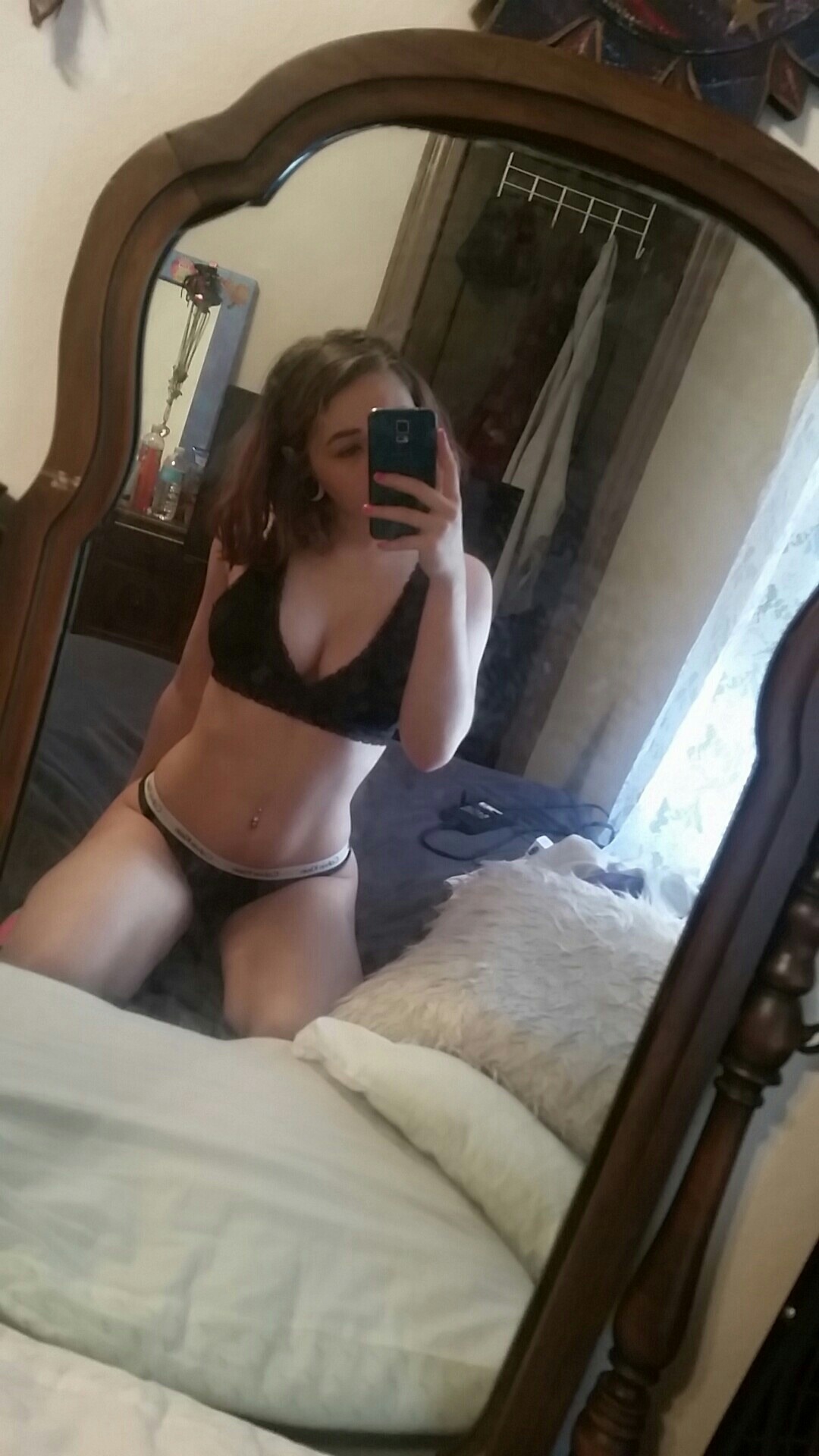 palebutevil:  Just a little teaser 😋💕