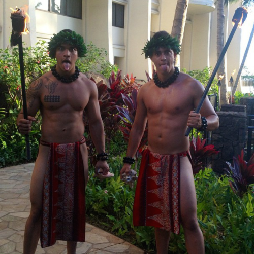 dem-kane-tho:lemme kno if you like these Hawaiian guys, imma always be lookin for them island hunks!