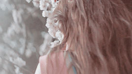 Send Me A Number And I’ll Make You A Gifset 6) Who Is Your Ultimate Bias? By @softnu​