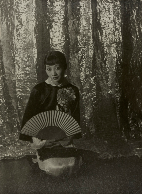 XXX twixnmix:  Anna May Wong photographed by photo