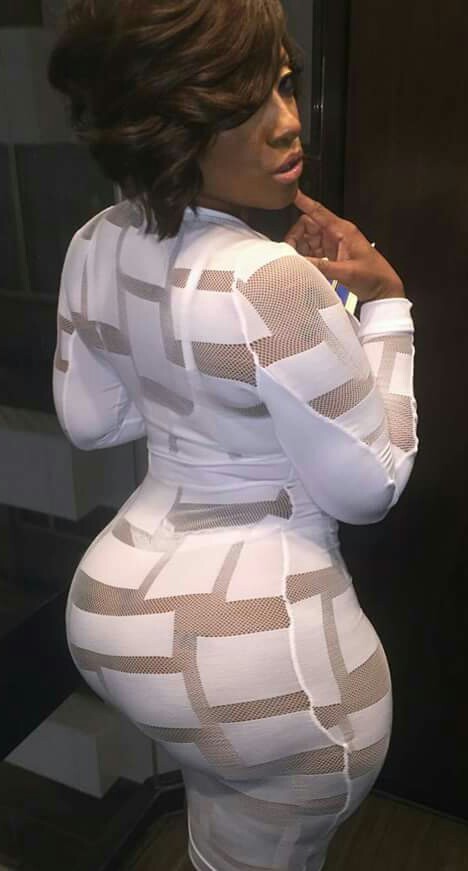 sensuousblkman:  Cherokee D’ass is Hotwife Material….. She can definitely be