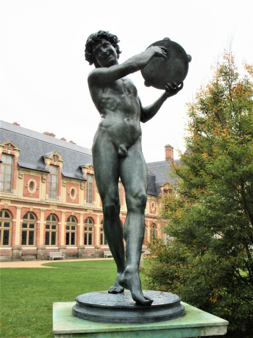 charlesreeza:The Saltarelle Dancer, bronze, 1865, by Justin Chrysostome Sanson  Château de Fontainebleau  Photos by Charles Reeza