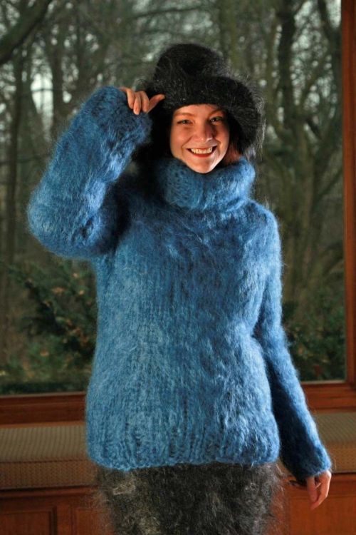 Fluffy and Bulky Mohair Lover on Tumblr