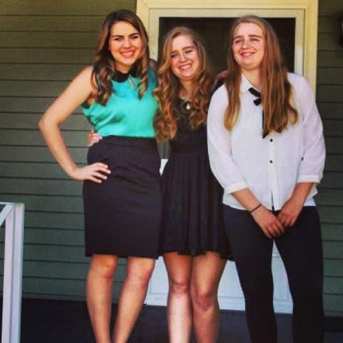 My wittle sisters and me ☺❤❤ #sisters #bestfriends #grownup #curls #cute #family #fun #love #heels #