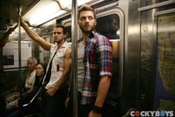 GAY MTA: Public New York Subway Pics and Vids