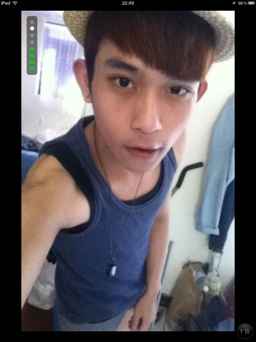 love07071015: wowo123123: 原來他的那麼大啊！！ 哇