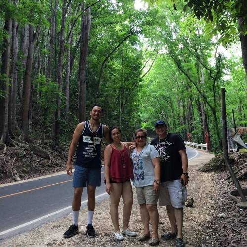 Doing touristy things with the fam in Bohol (at Manmade Forest, Bohol)