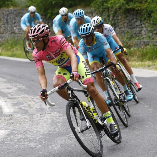 dfitzger: #proteamastana: Все в сборе #ST11 #Giro с @bettiniphoto May 20, 2015 at 01:14PM ift