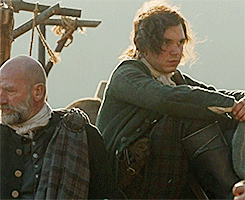 mametupa:  Look how pleased and happy Murtagh looks:D 