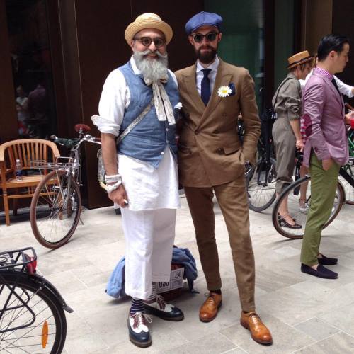 With bearded brother Donatus at Saturday Styleride Zürich some weeks ago! He’s wearing a creat