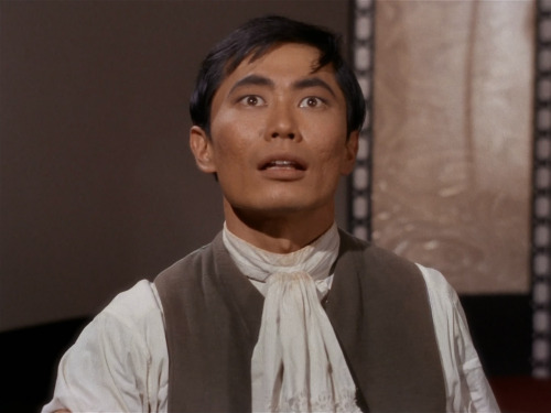 please-xoxo:Nothing much cuter than an 18th Century Sulu~