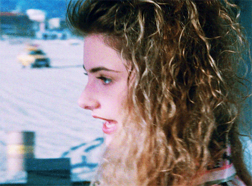 vanessacarlysle:Mädchen Amick in Baywatch: Panic at Malibu Pier (1989)